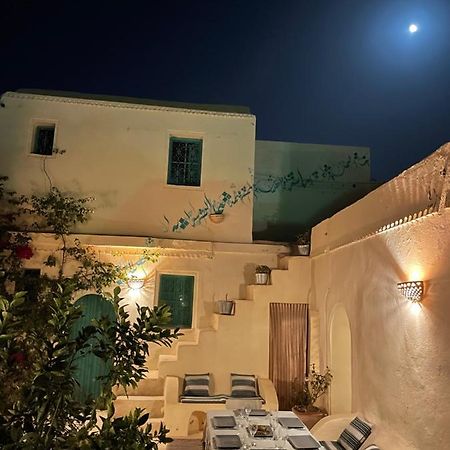 Dar Lily Bed & Breakfast Erriadh Екстериор снимка
