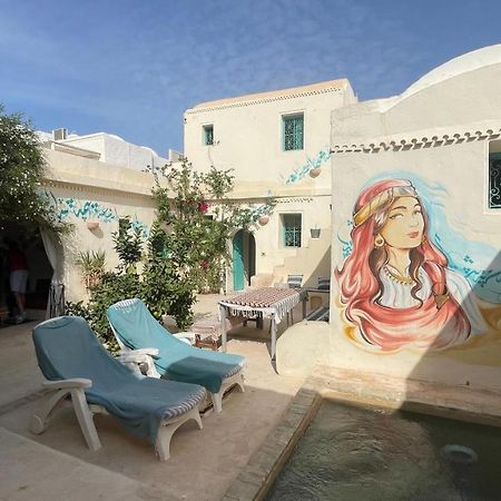 Dar Lily Bed & Breakfast Erriadh Екстериор снимка